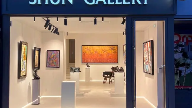 Shun Gallery