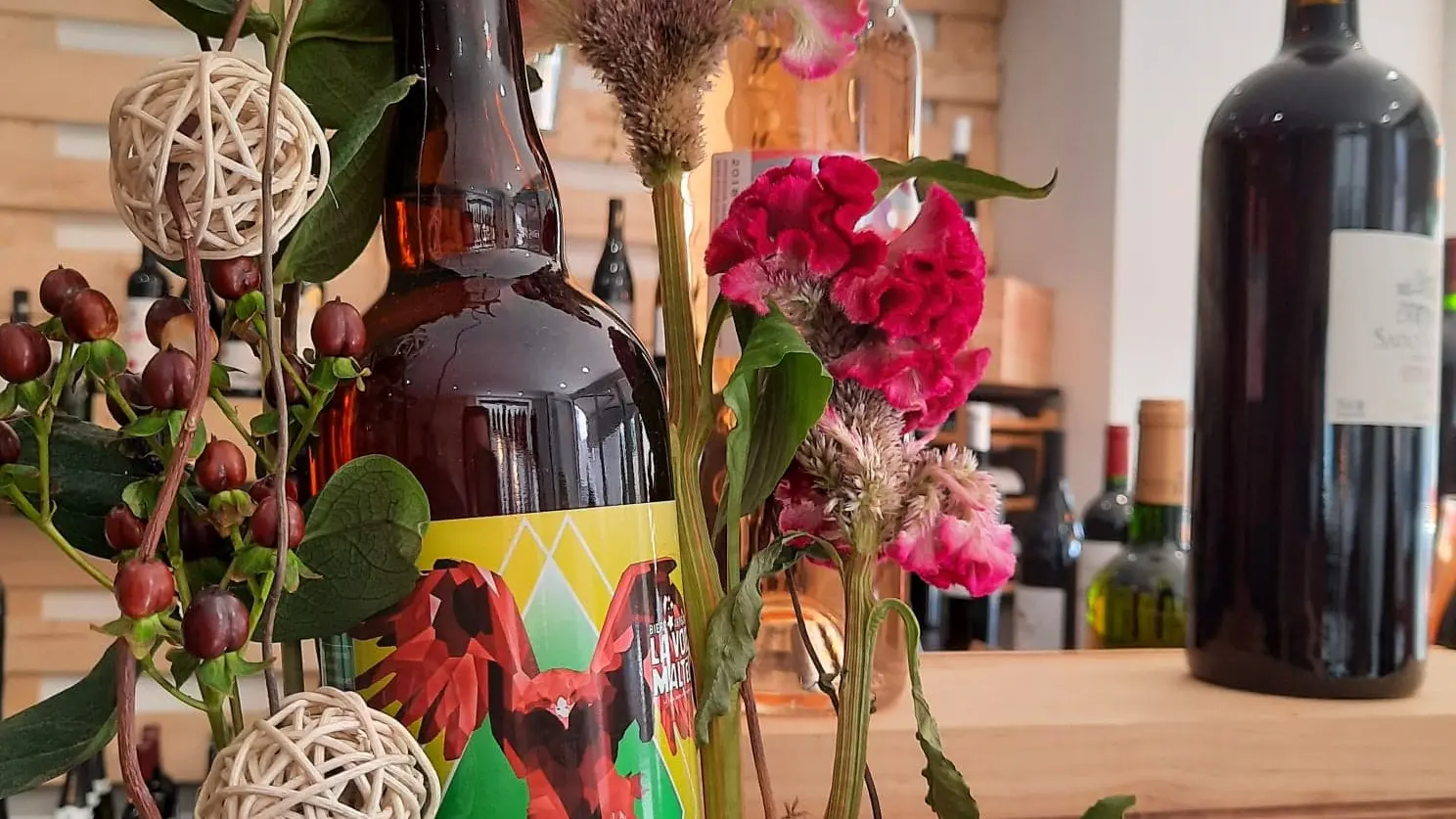 Composition fleurs et bière