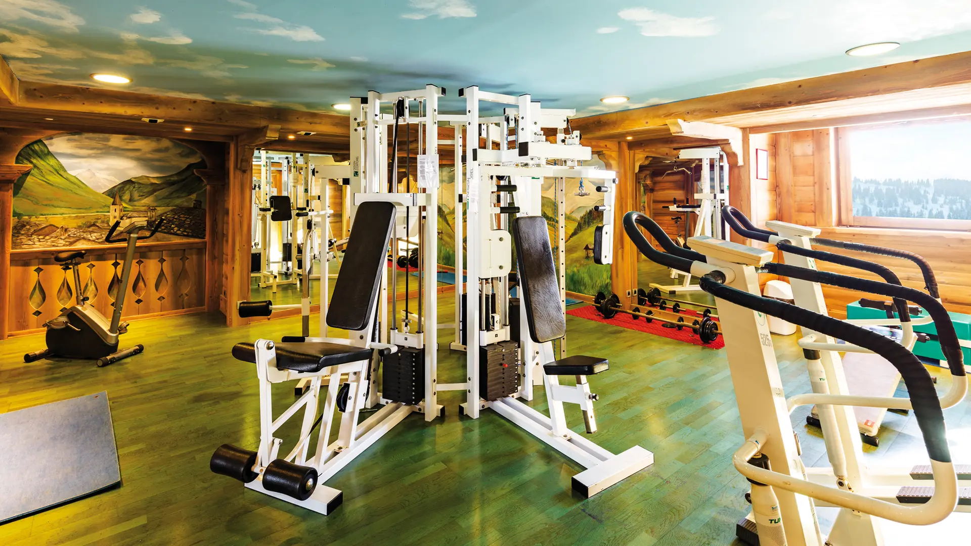 Salle fitness et musculation