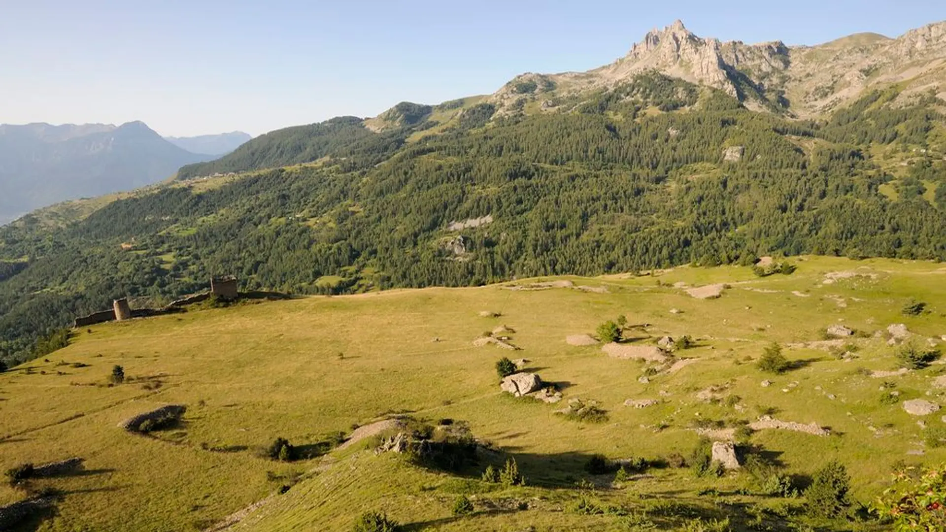 Le fort médiéval et le Clot, Réallon