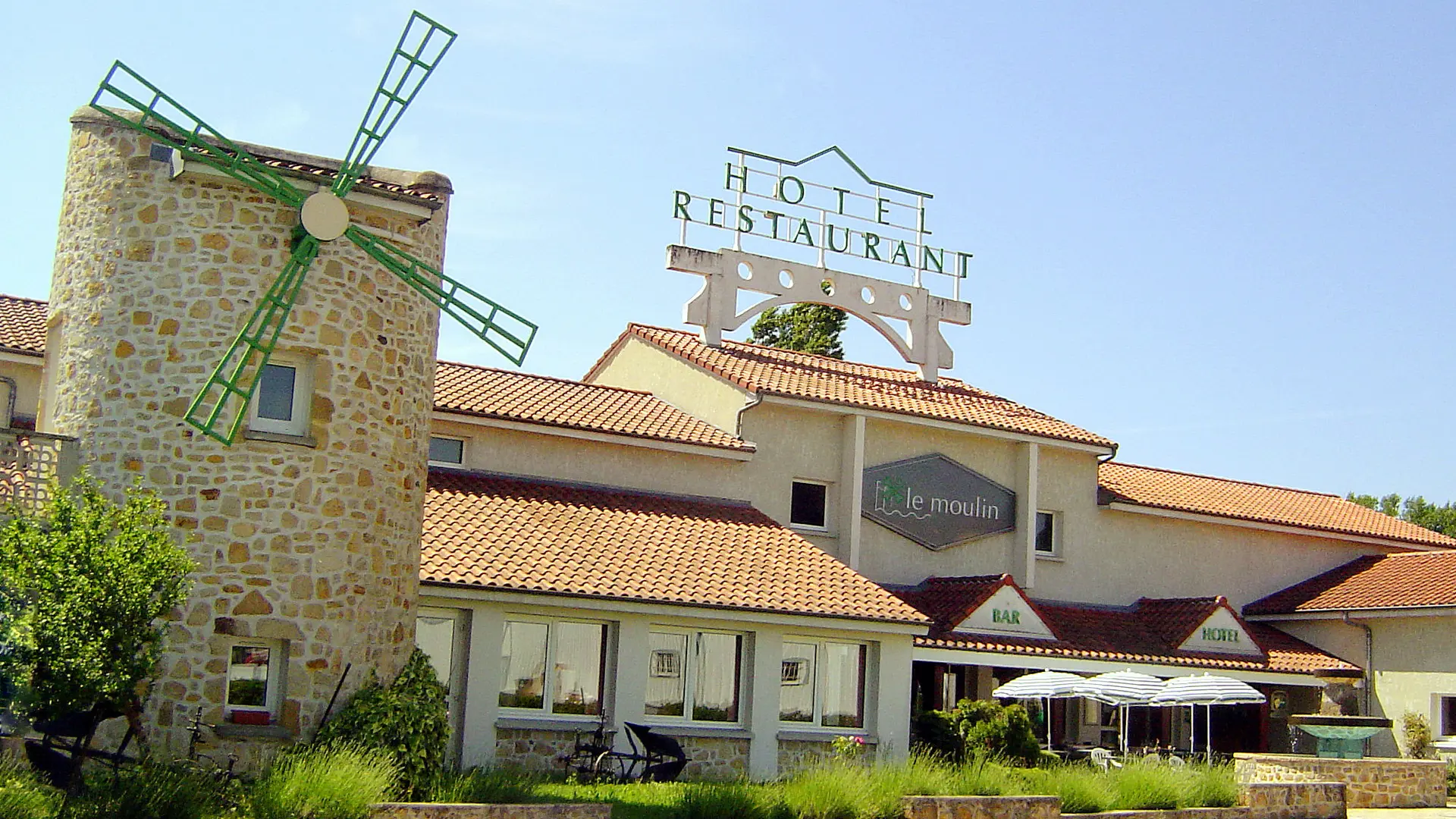 Restaurant- Le Moulin des Gardelles -Malauzat