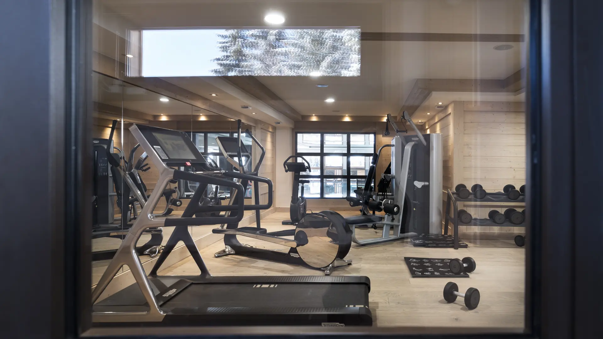 Salle de fitness équipée Technogym®