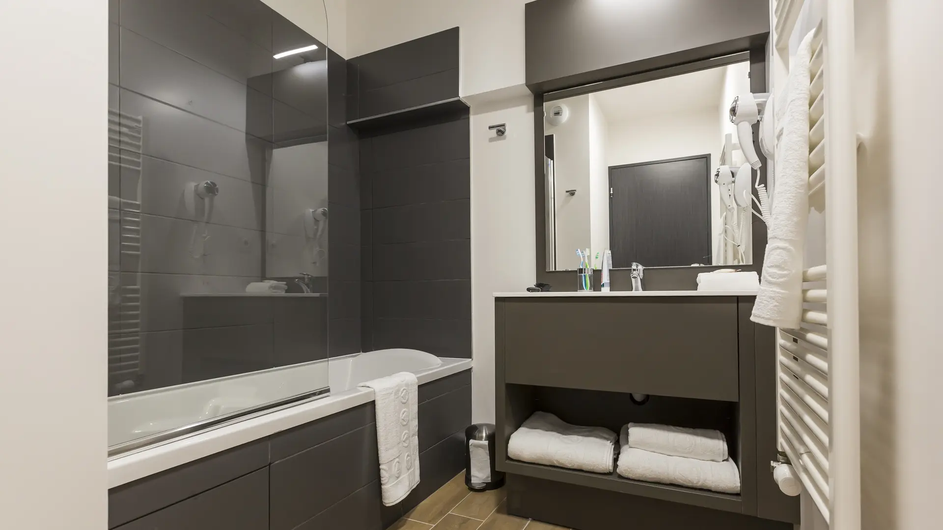 ISATIS residence odalys chamonix - salle de bain