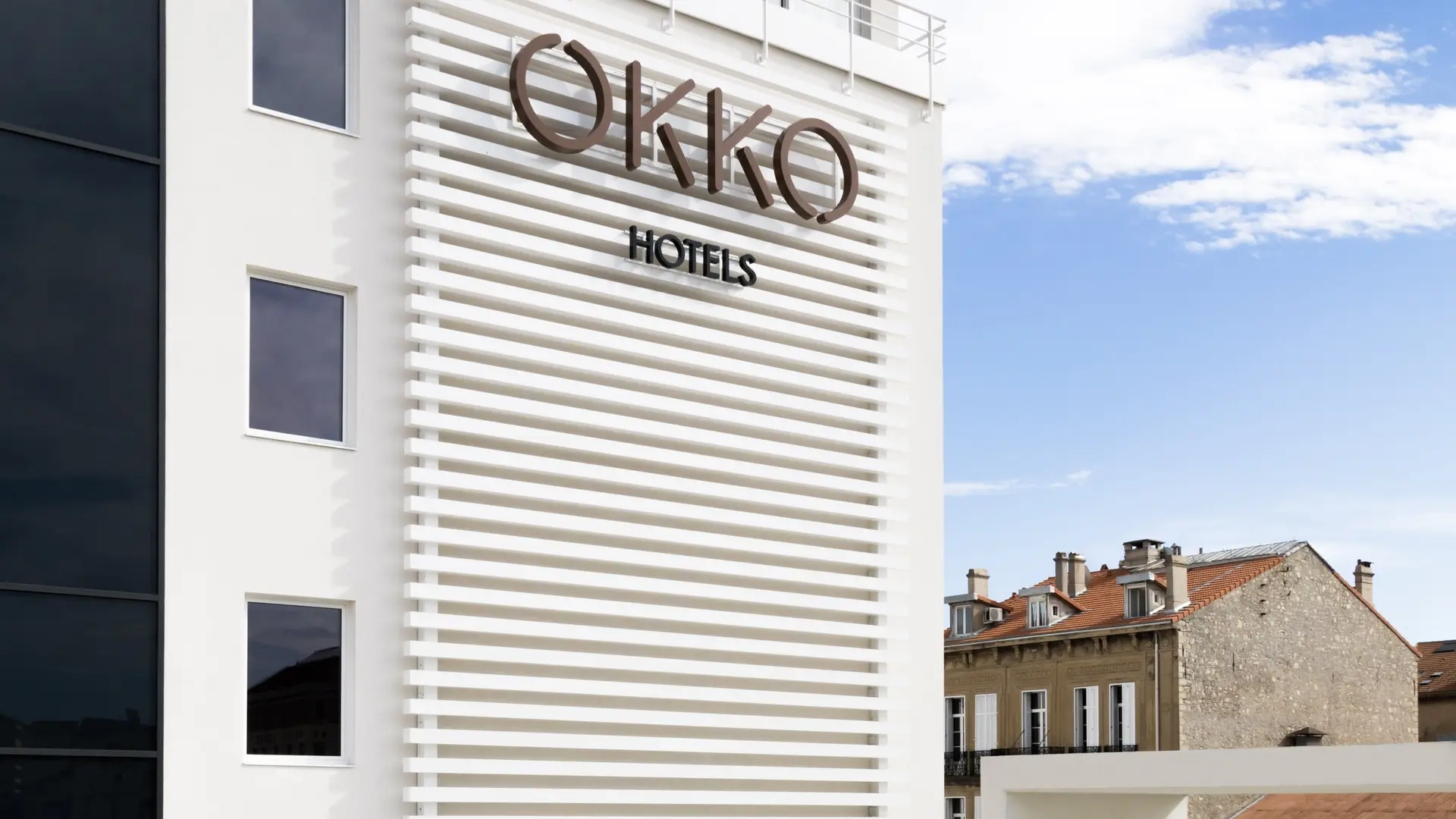 La façade d'OKKO HOTELS Cannes 2