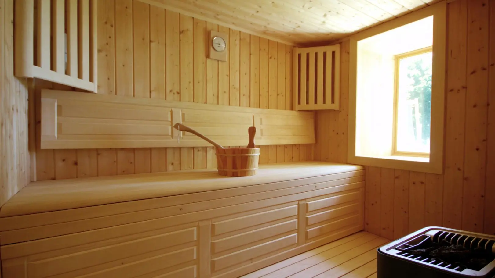 sauna 4/5 personnes (option)