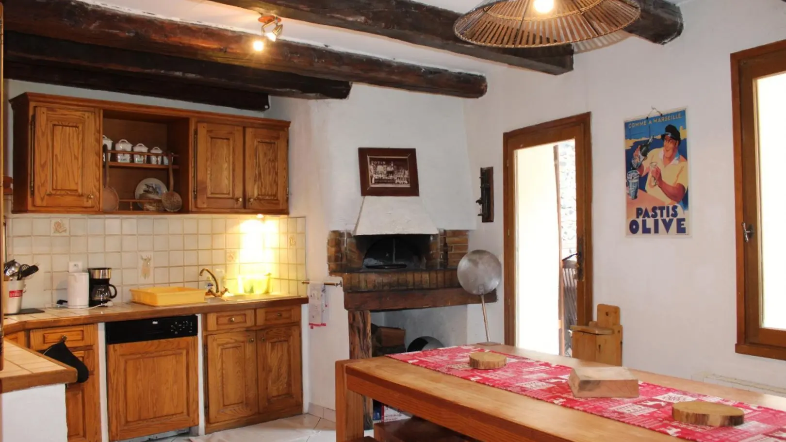 Le Gîte du Four-Cuisine accès terrasse-Saint-Martin-Vésubie-Gîtes de France des Alpes-Maritimes