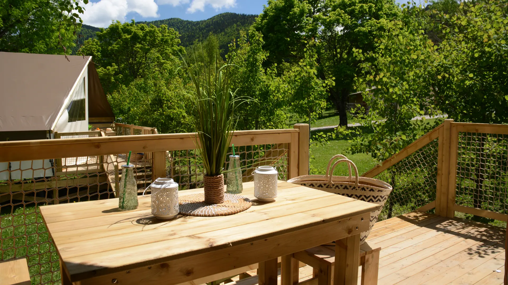 Terrasse tente lodge confort