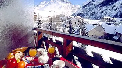 Balcon des chambres avec vue sur la montagnes des Agneaux