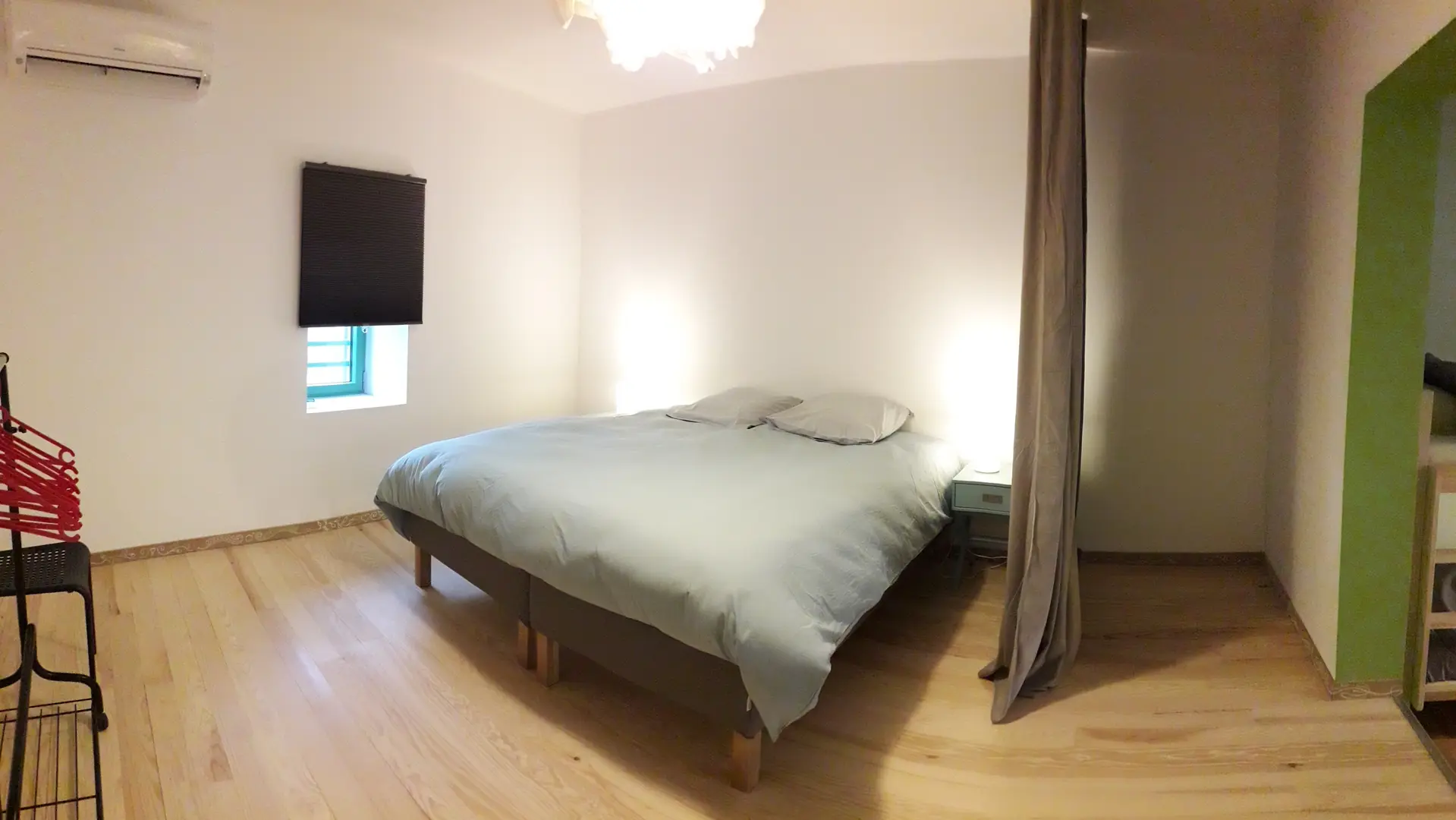 chambre blanche 1 lit double modulable en 2 simples