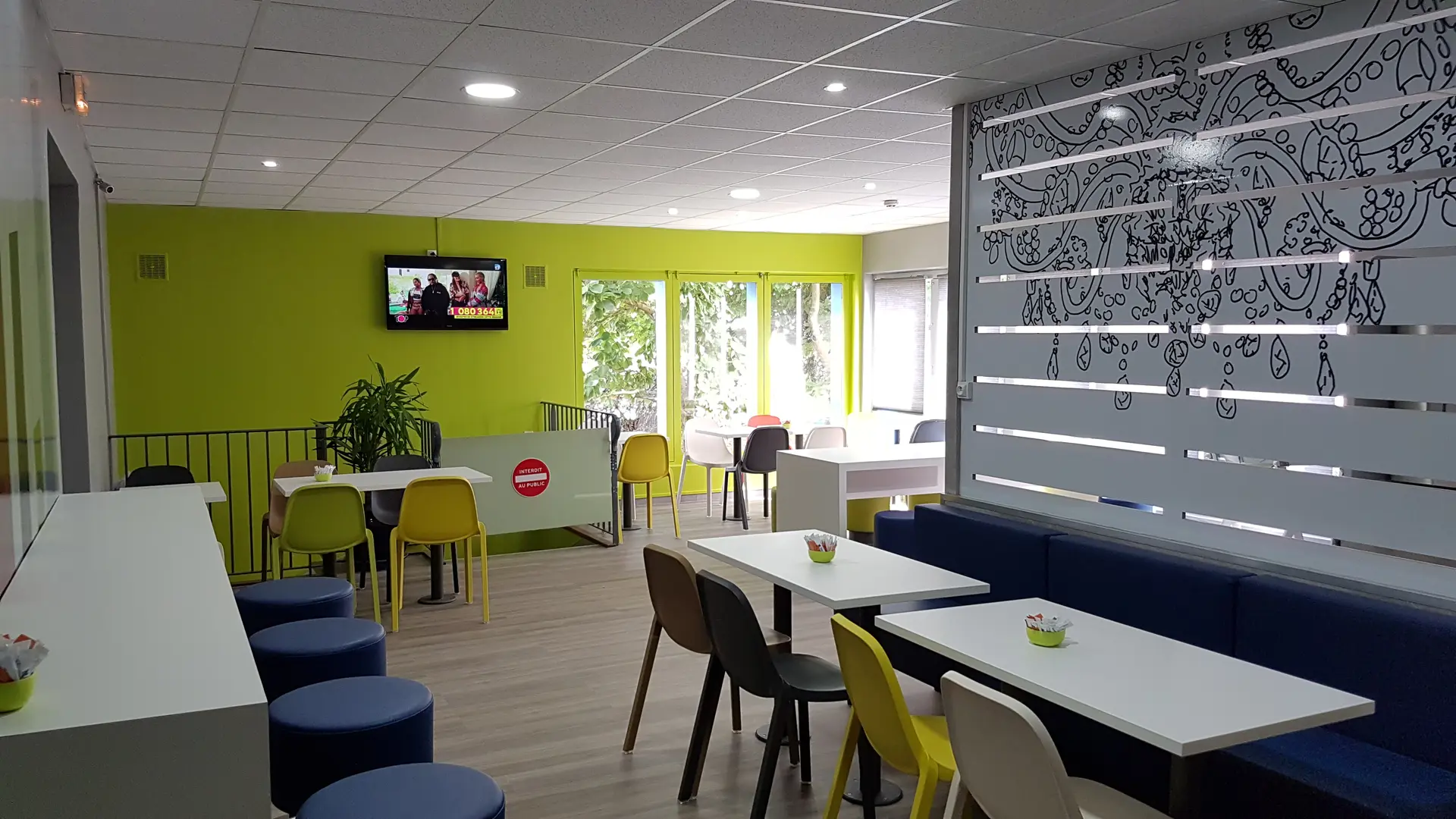 Salle de petit-déjeuner