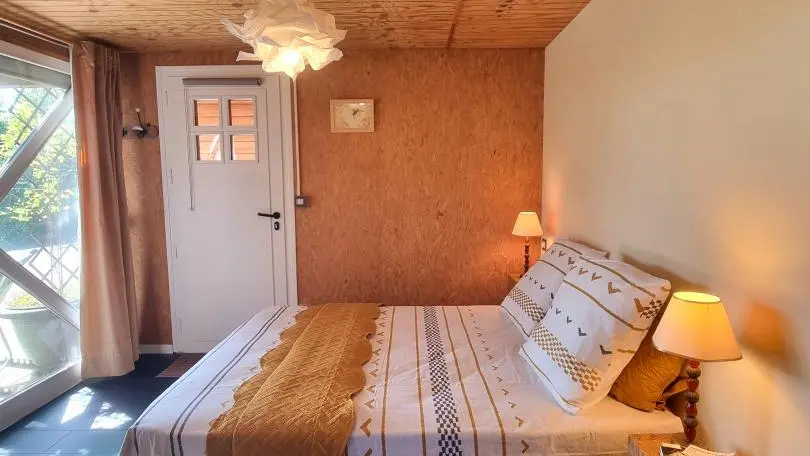 Chambre 1 : un lit 140.