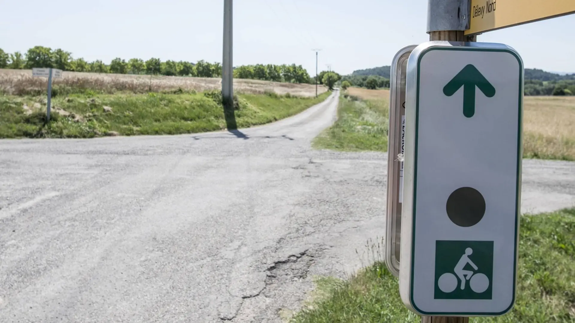 A suivre : panneau ''Pays d'Aigues à vélo'' !