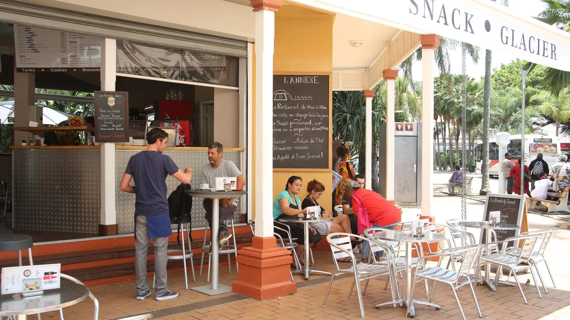 Restaurant L'Annexe, Nouméa, Place des Cocotiers