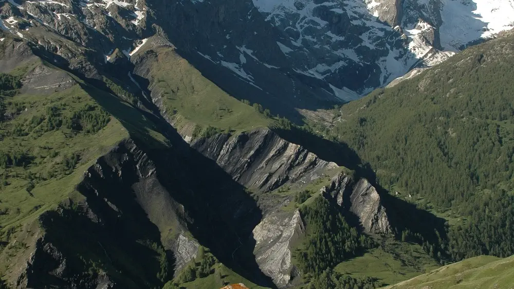 La Meije et chapelle des Hières