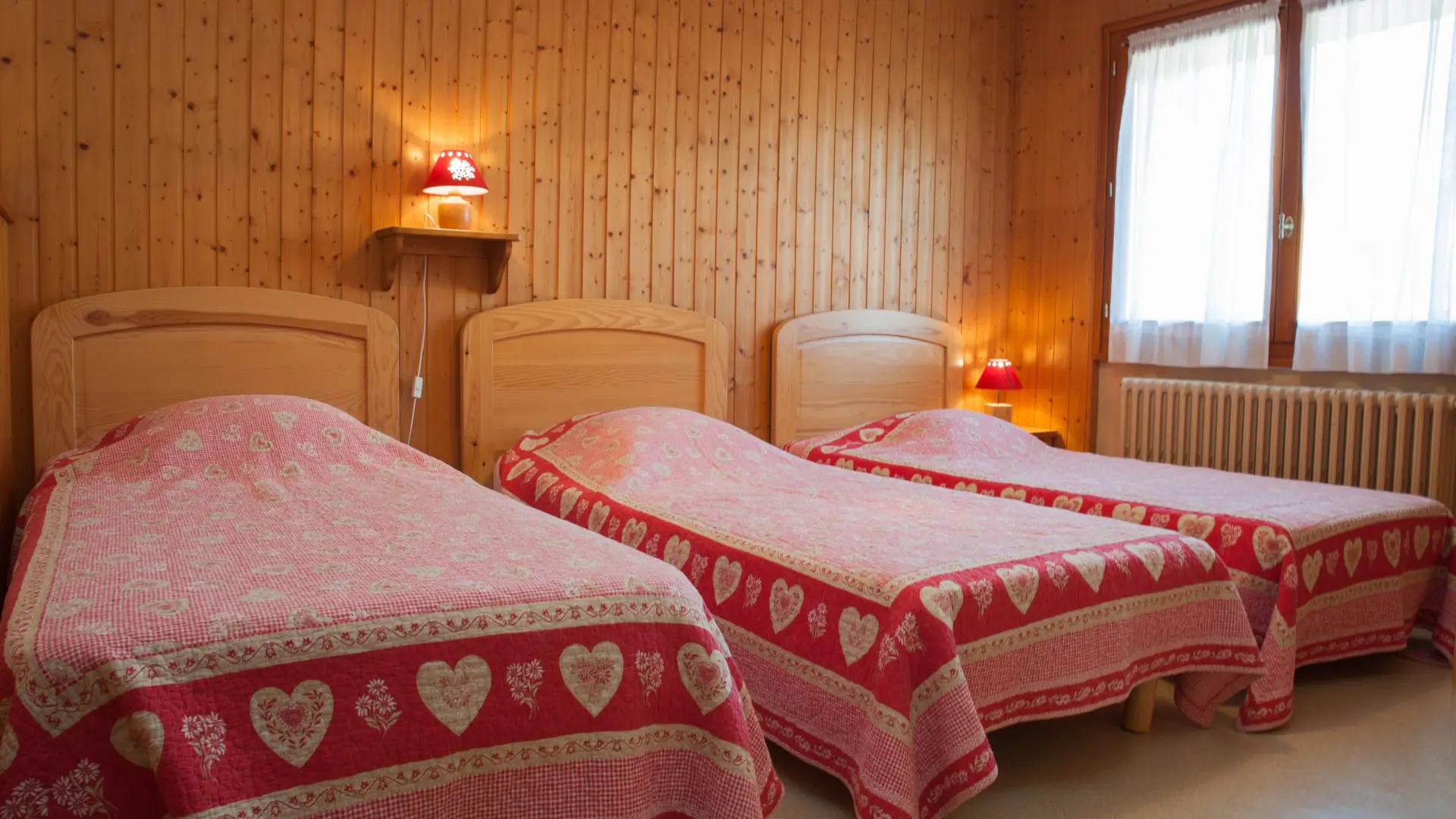 Chambre avec lits simples/Bedroom with single beds-Tilleuls n°02-Le Grand-Bornand