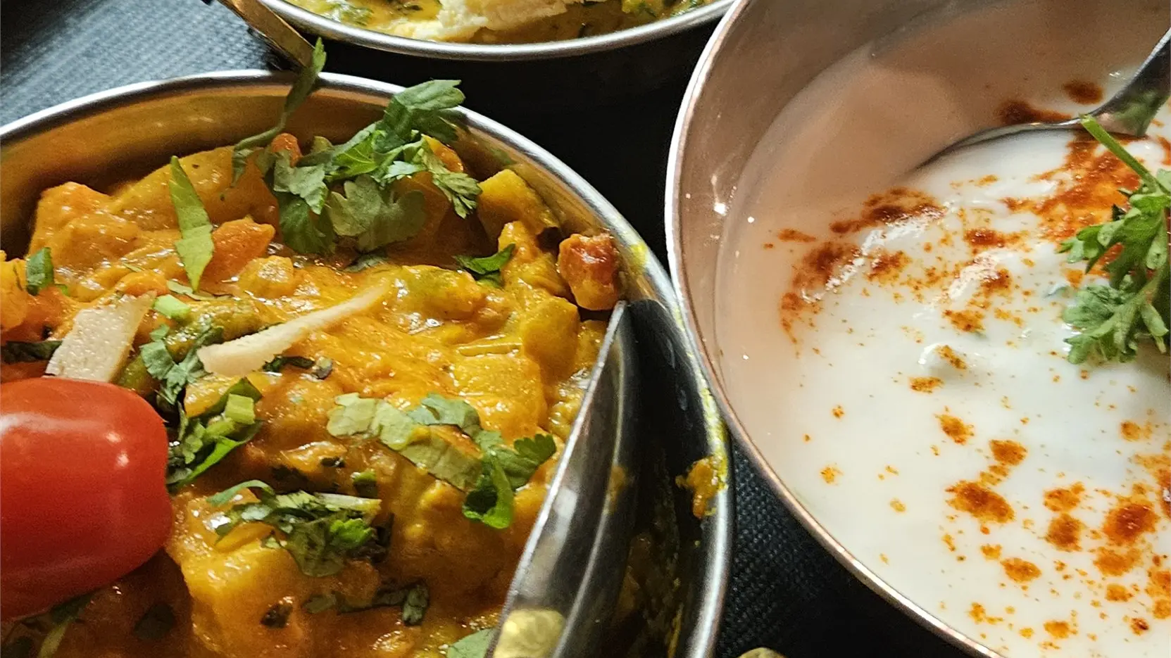 Palak paneer, mix kadai, raita