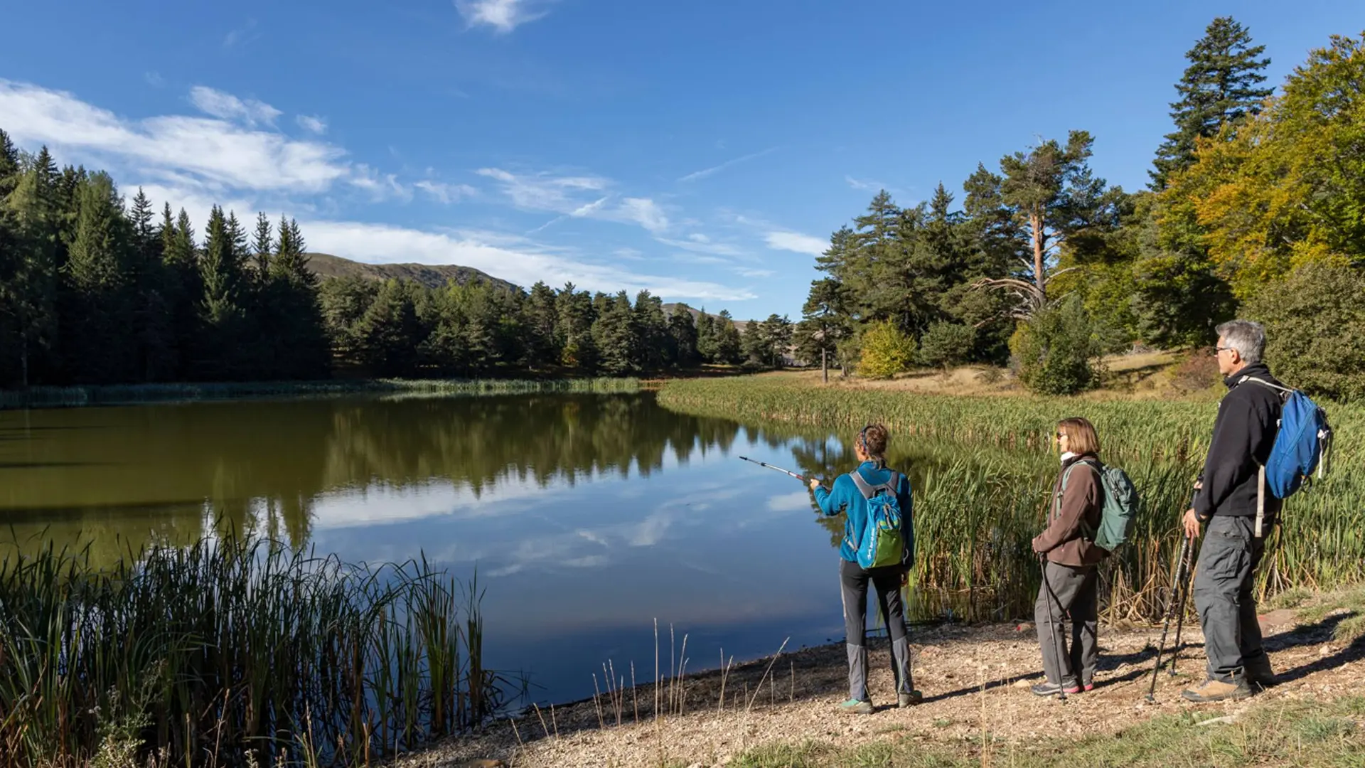 Sur les rives du lac des Monges