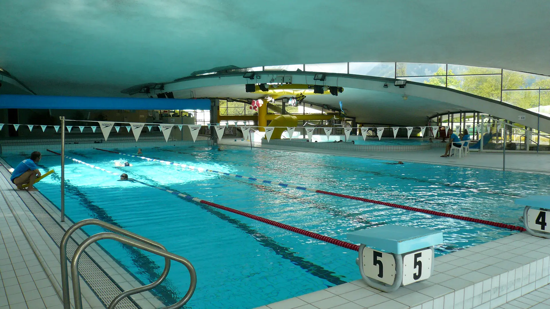 Piscine intérieure centre richard bozon