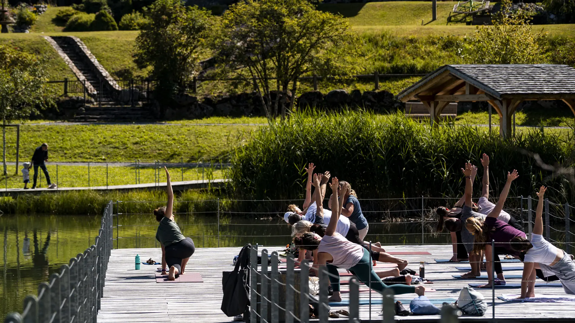 Yoga outdoor_Châtel