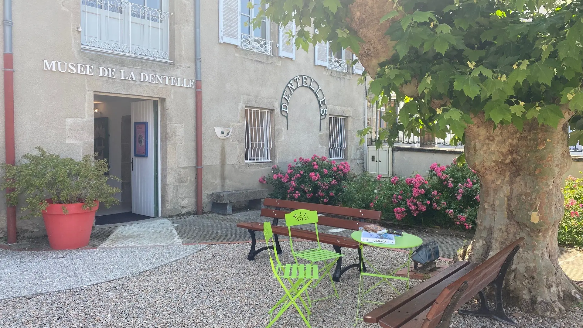 Extérieur musée