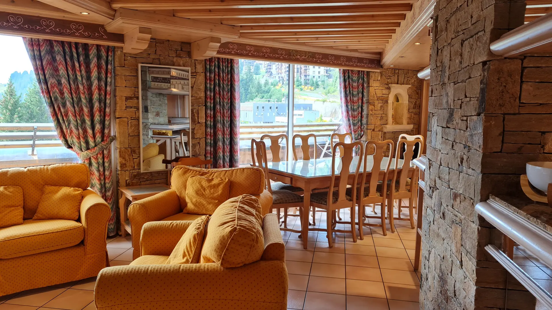 The large lounge and dining room