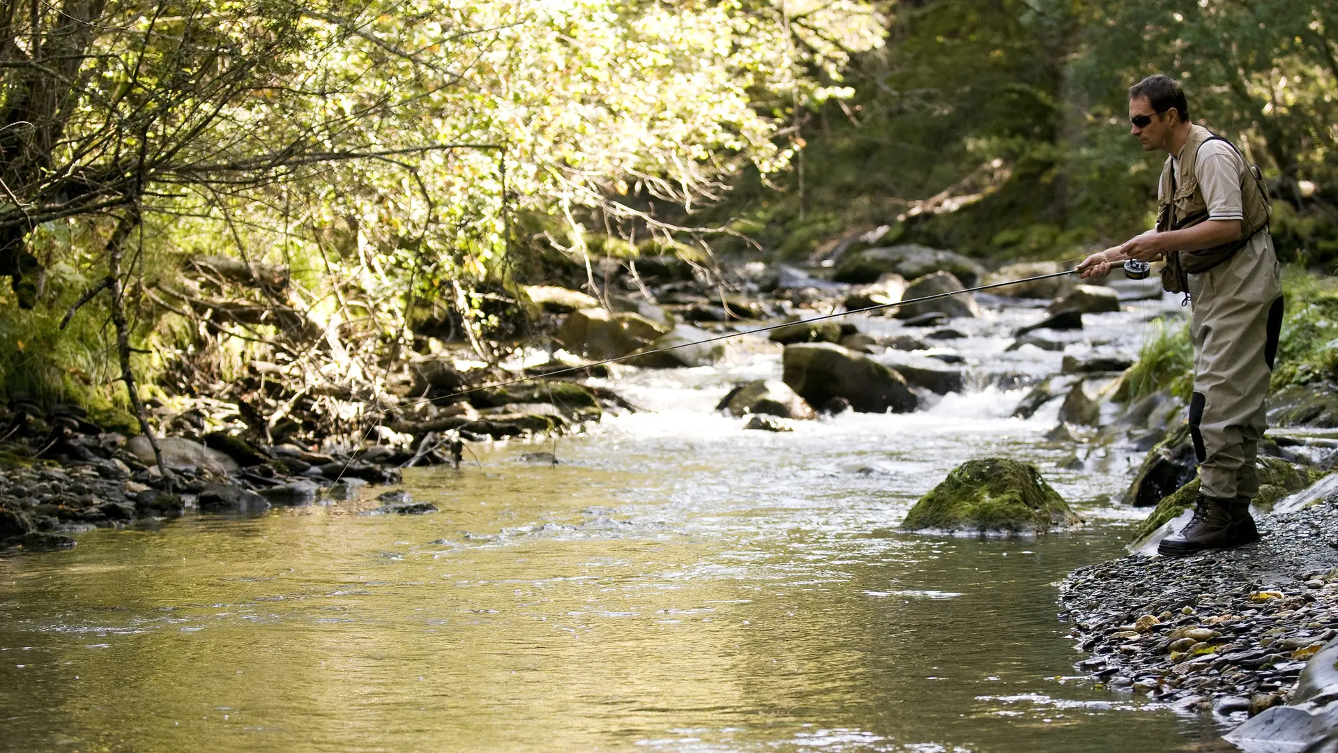Angeln auf der Passion-Strecke des Arly in Flumet