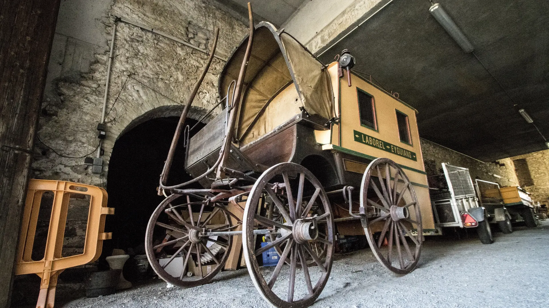 La Poste Musée d'Eyguians à Garde-Colombe