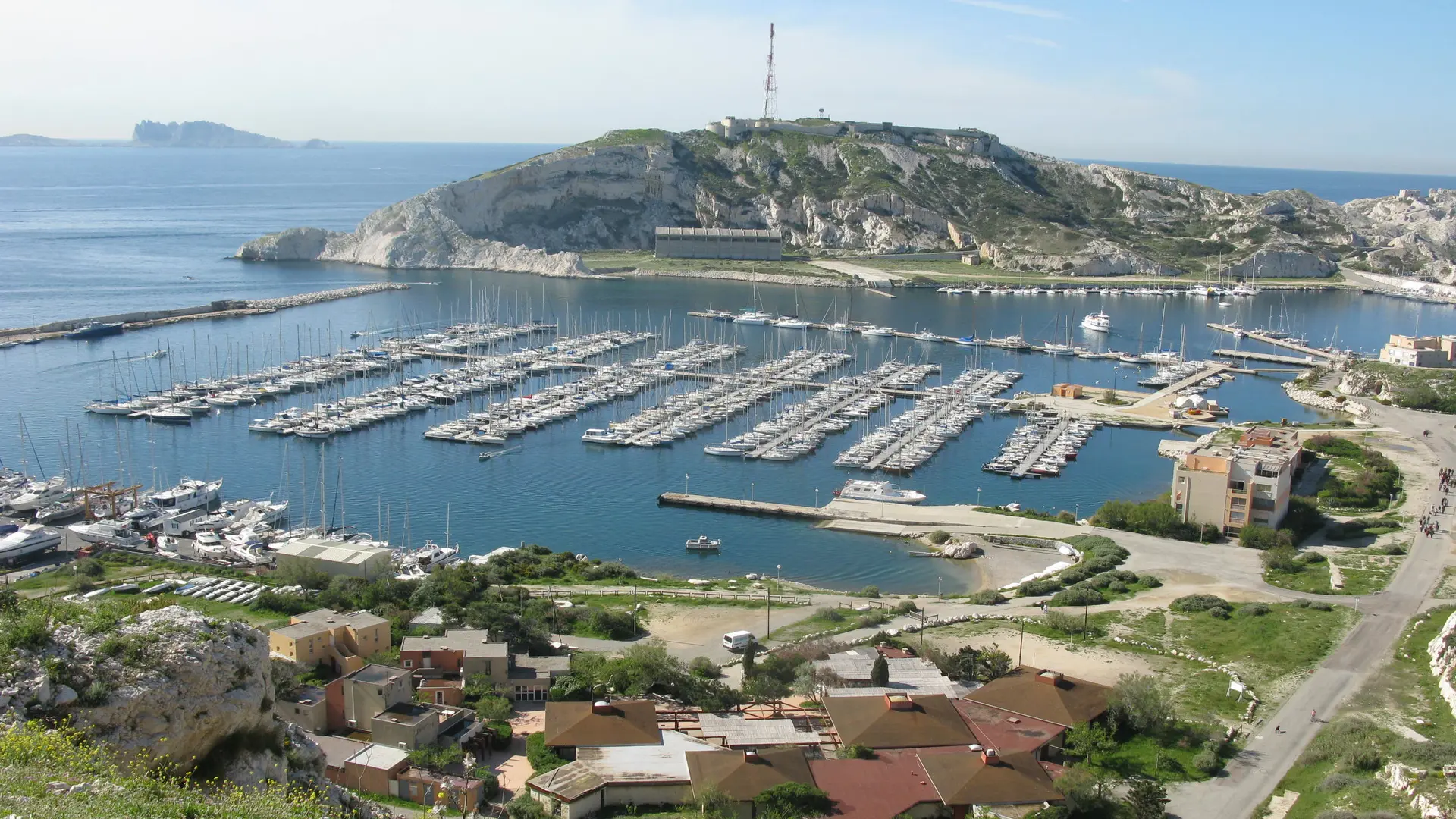 Centre léo lagrange et port