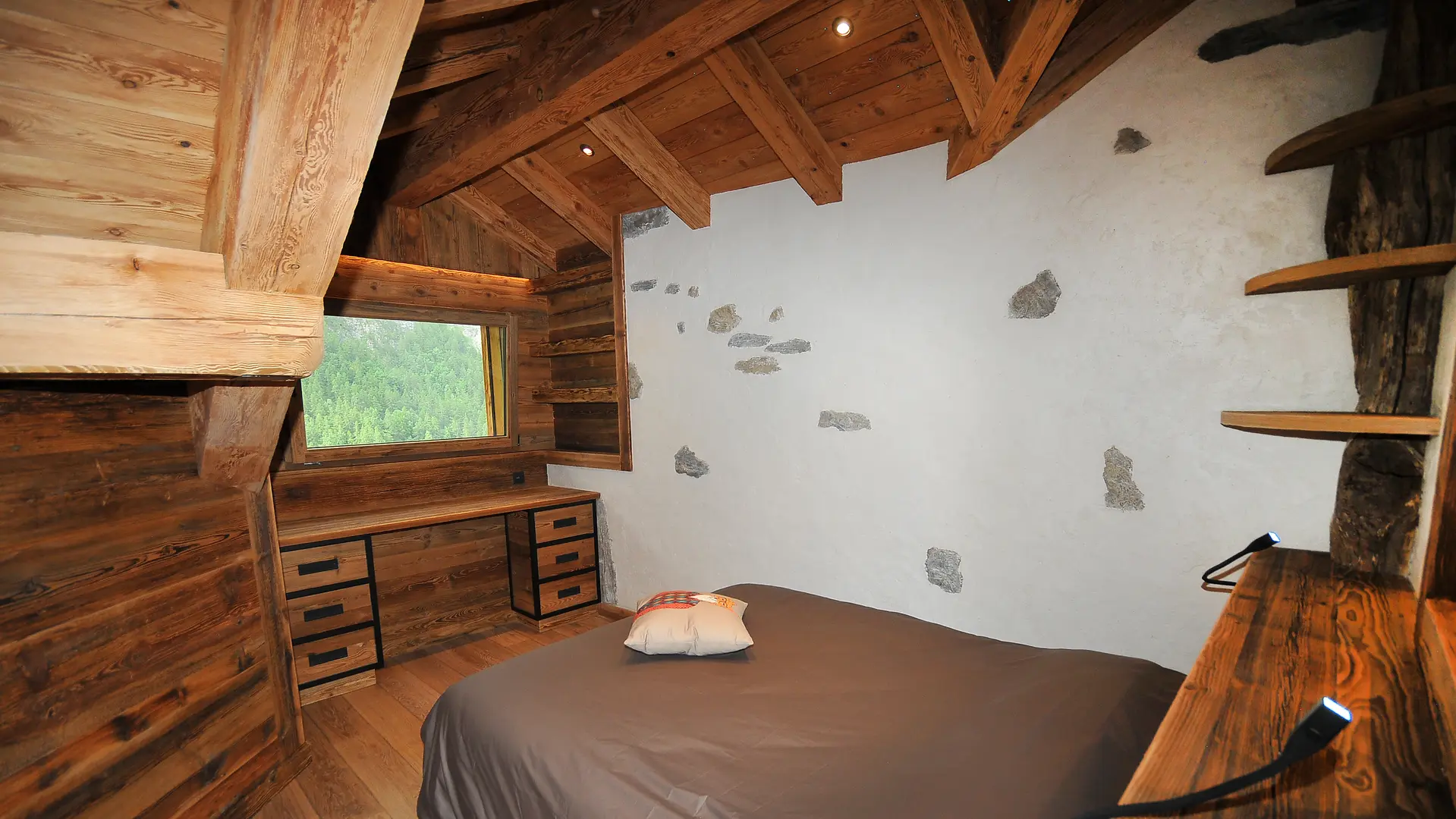 Chambre pour deux dans une maison au centre de La Grave