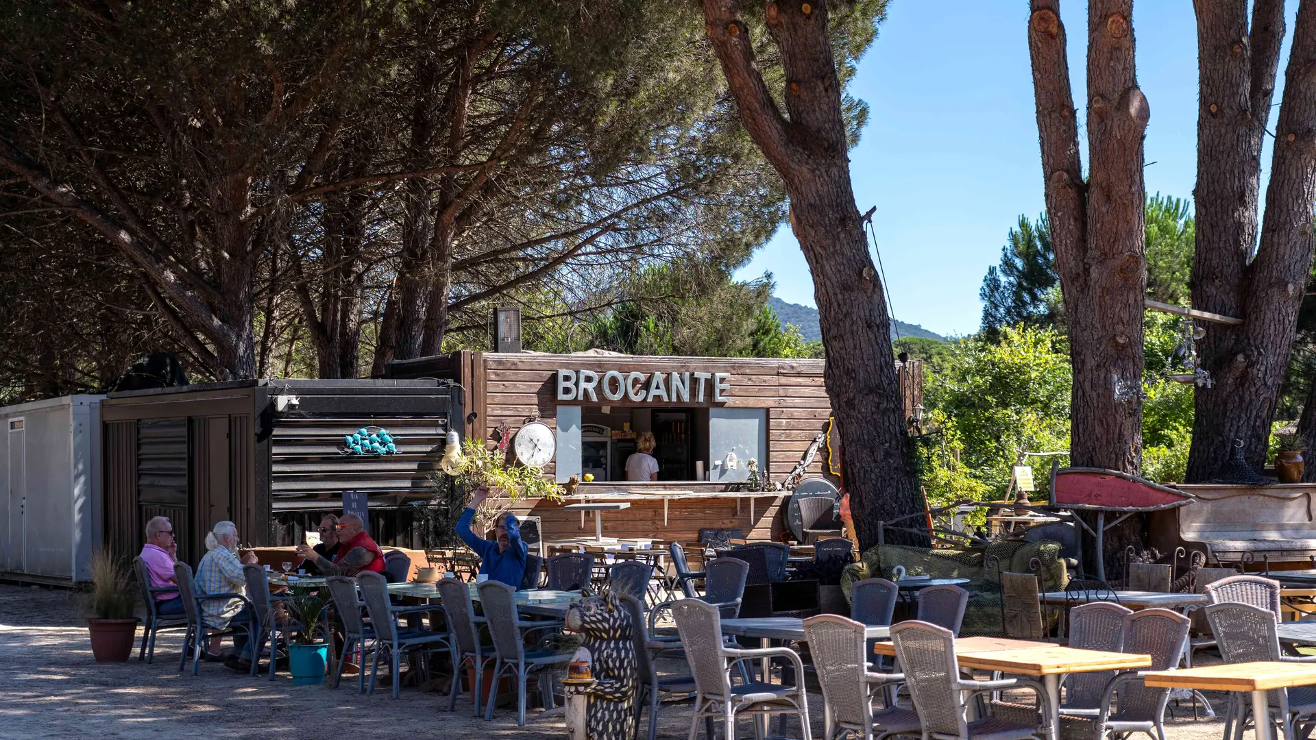 Brocante du Mas de Bagatin