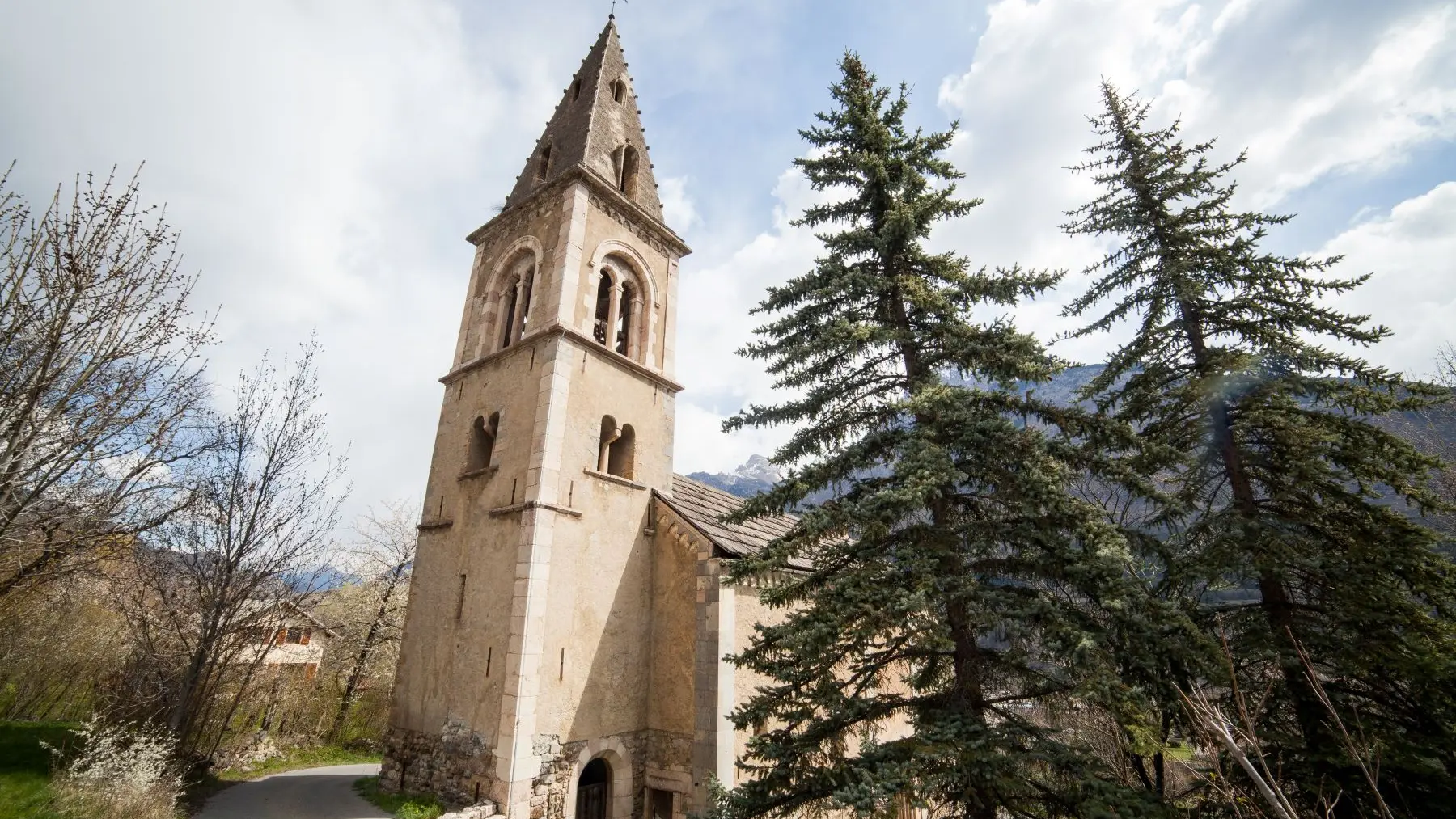 Eglise Saint-Apollinaire