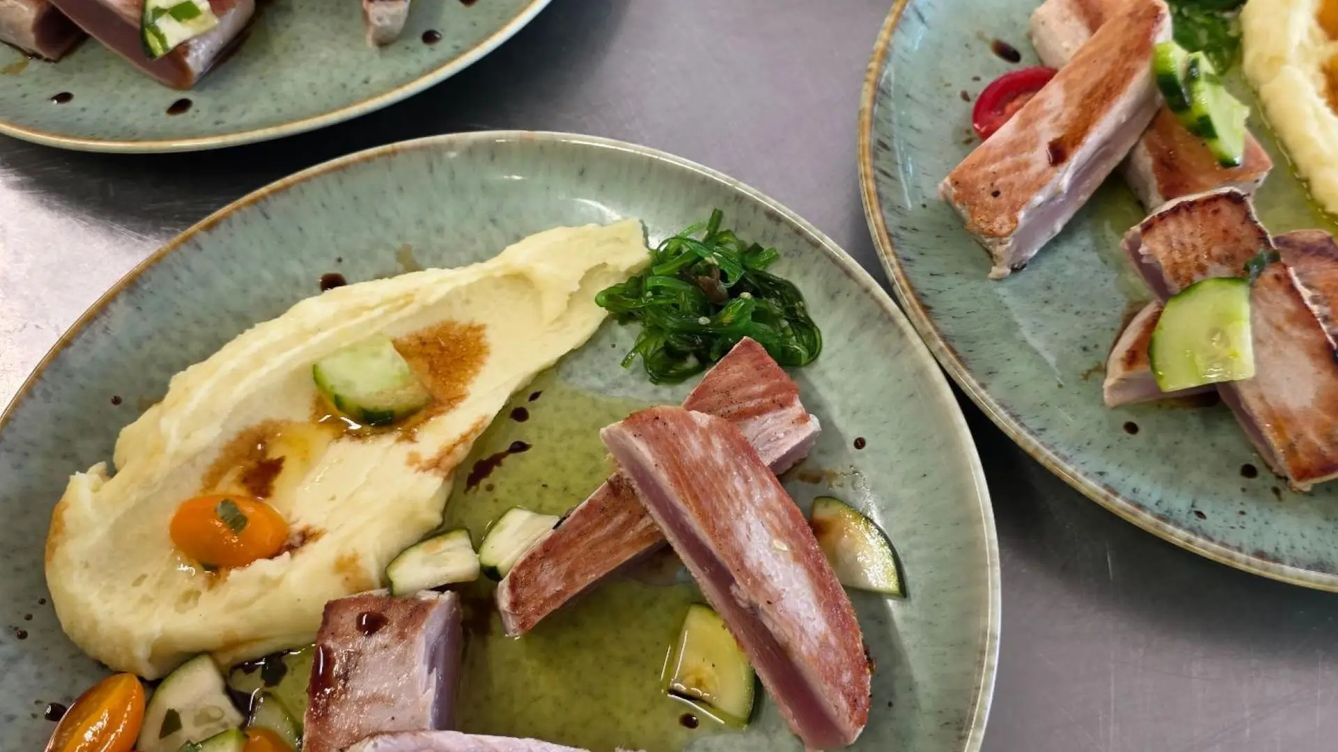 Longe de thon sauce vierge