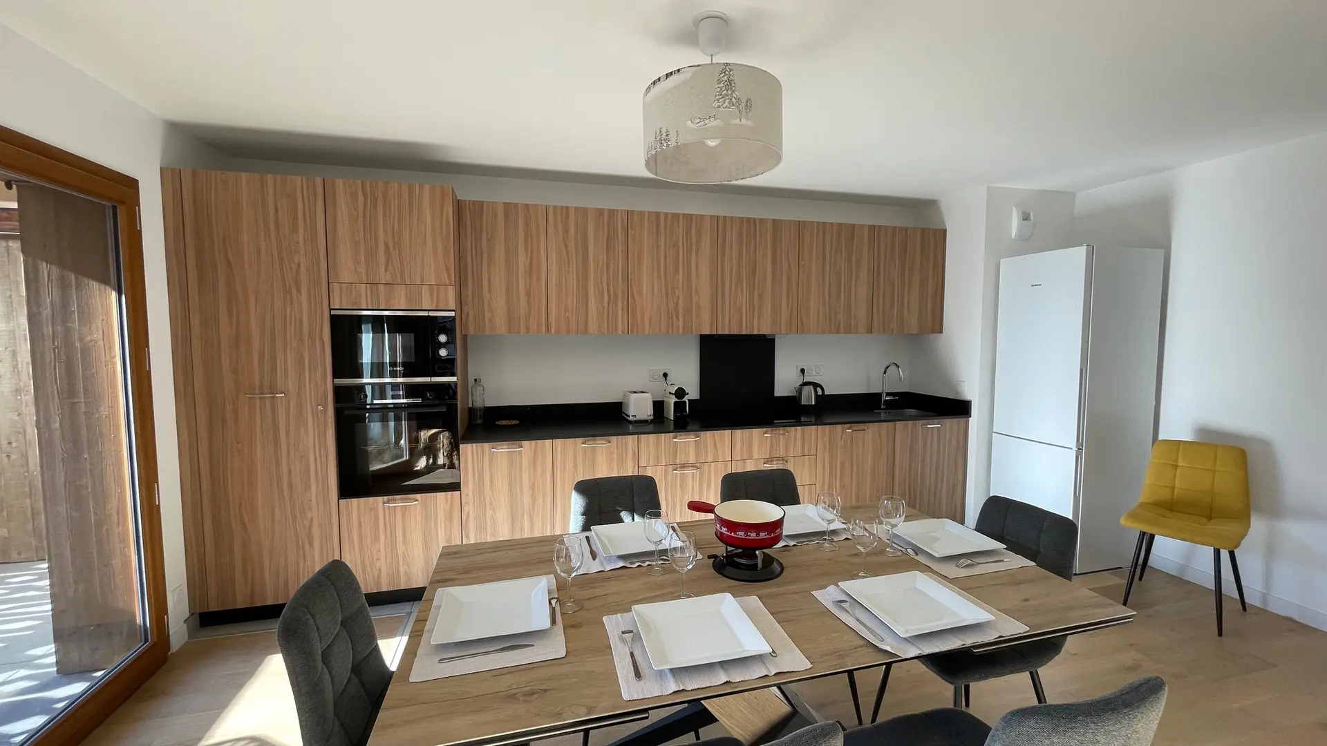 SALLE A MANGER / CUISINE