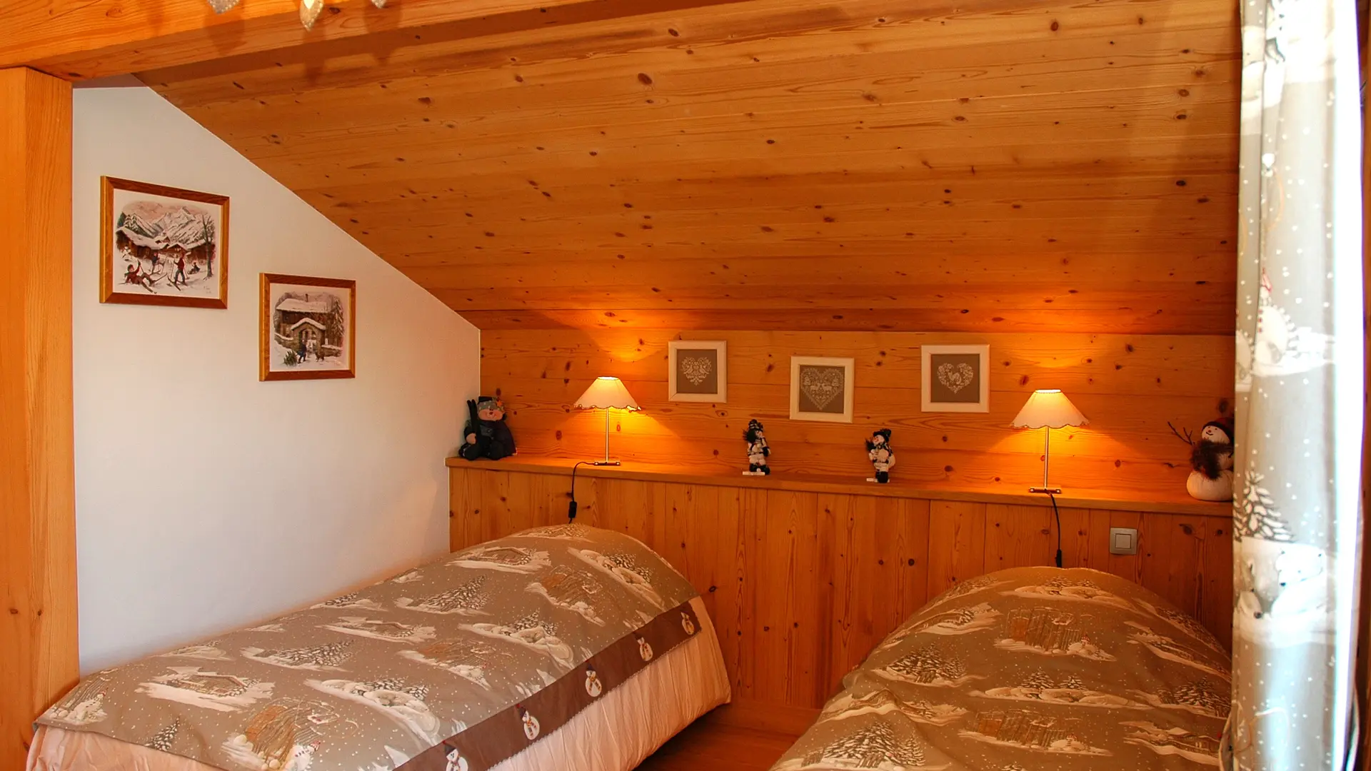 Chambre en sous pente, côté Aravis