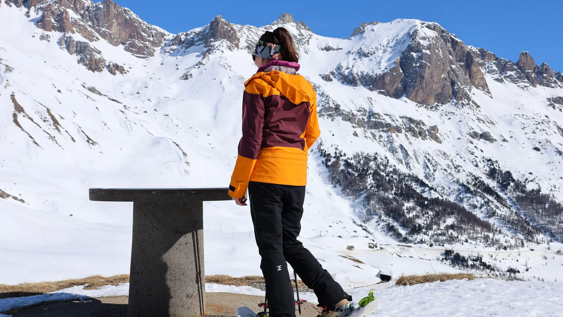 Table d'orientation à côté du jardin du Lautaret