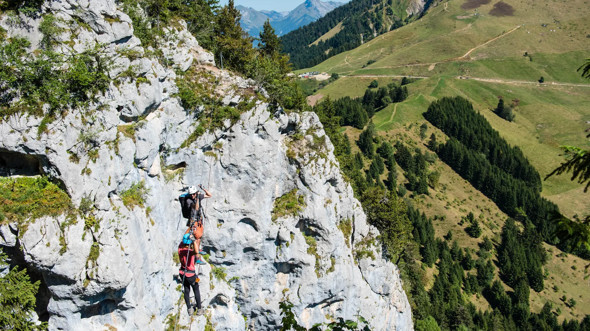 Via ferrata et Tyroliennes_Talloires-Montmin