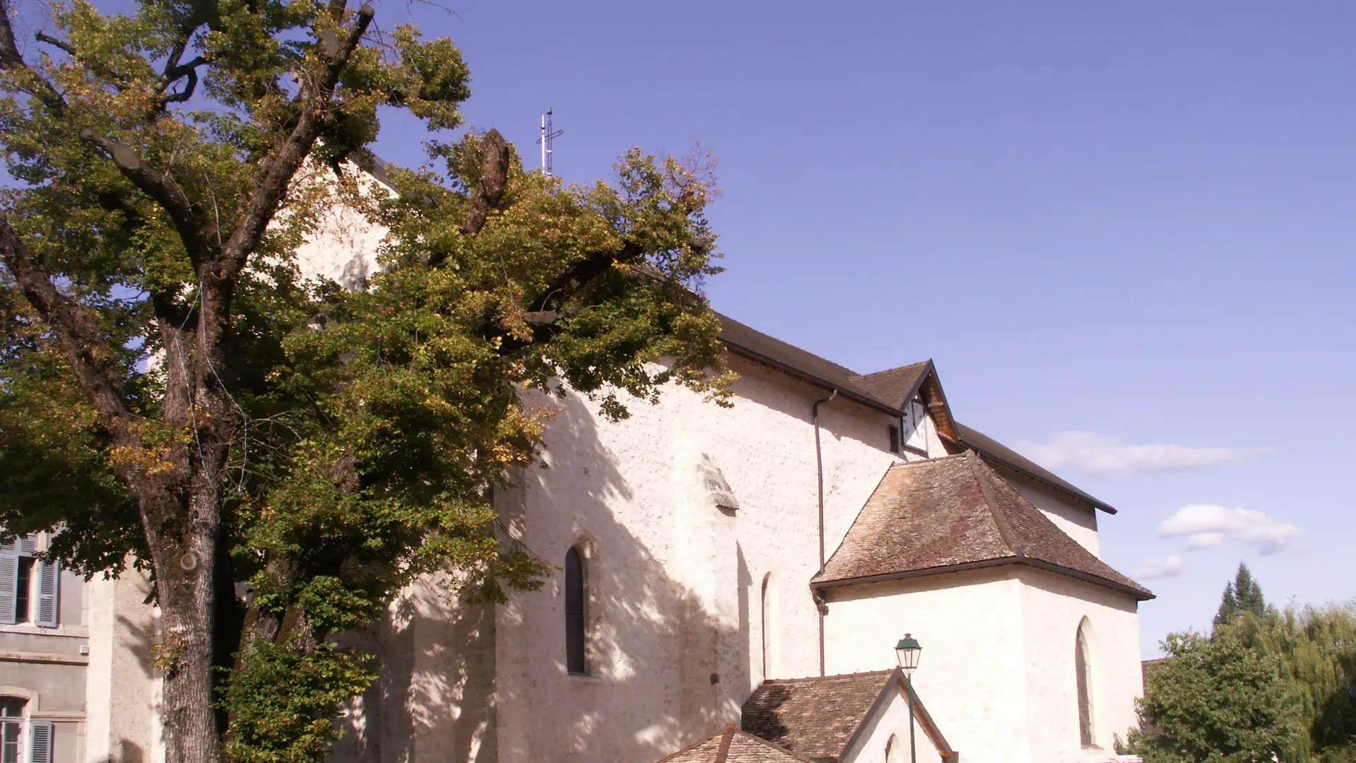 Eglise Ceyzérieu