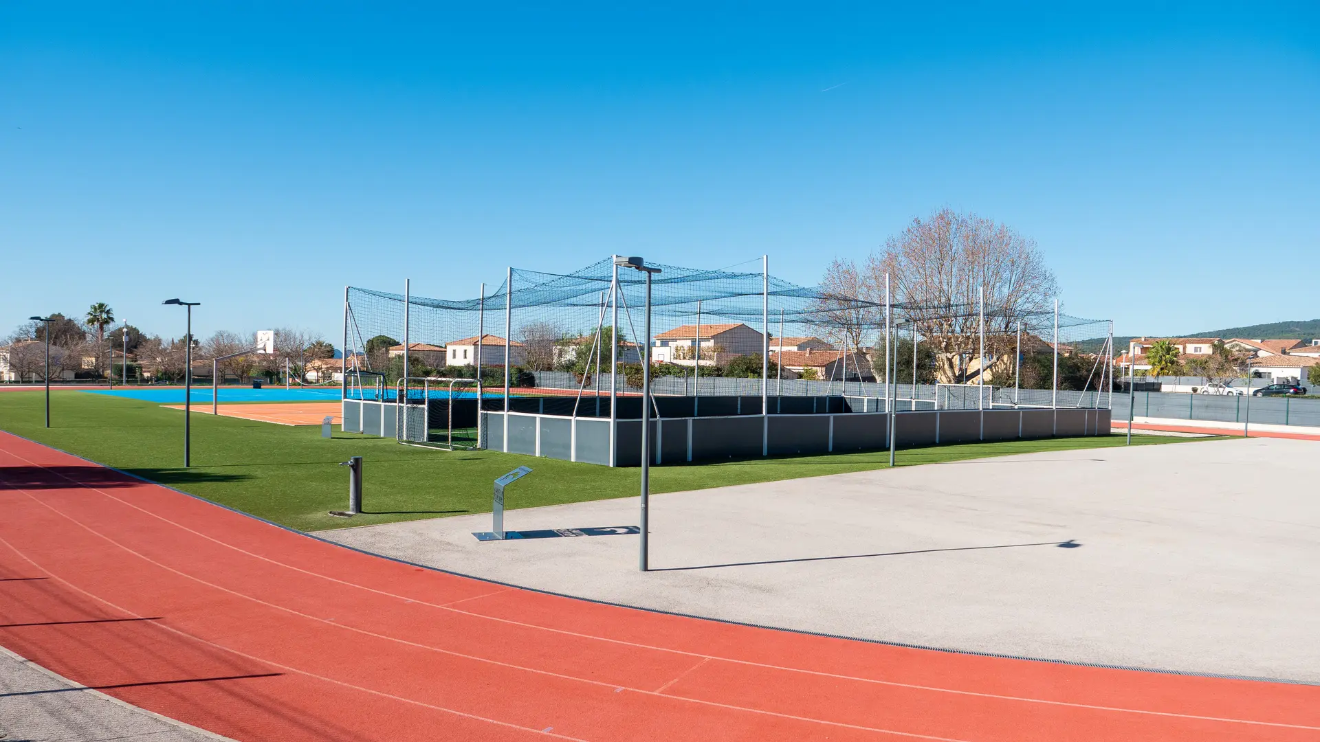Stade de la Miolane_Saint-Cyr-sur-Mer