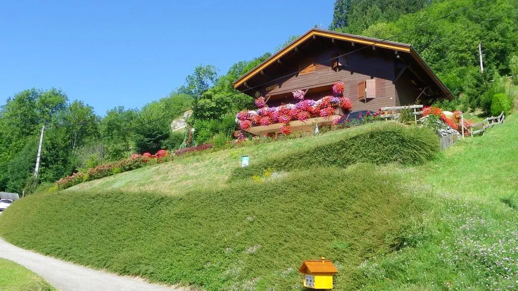Accès et parking privé