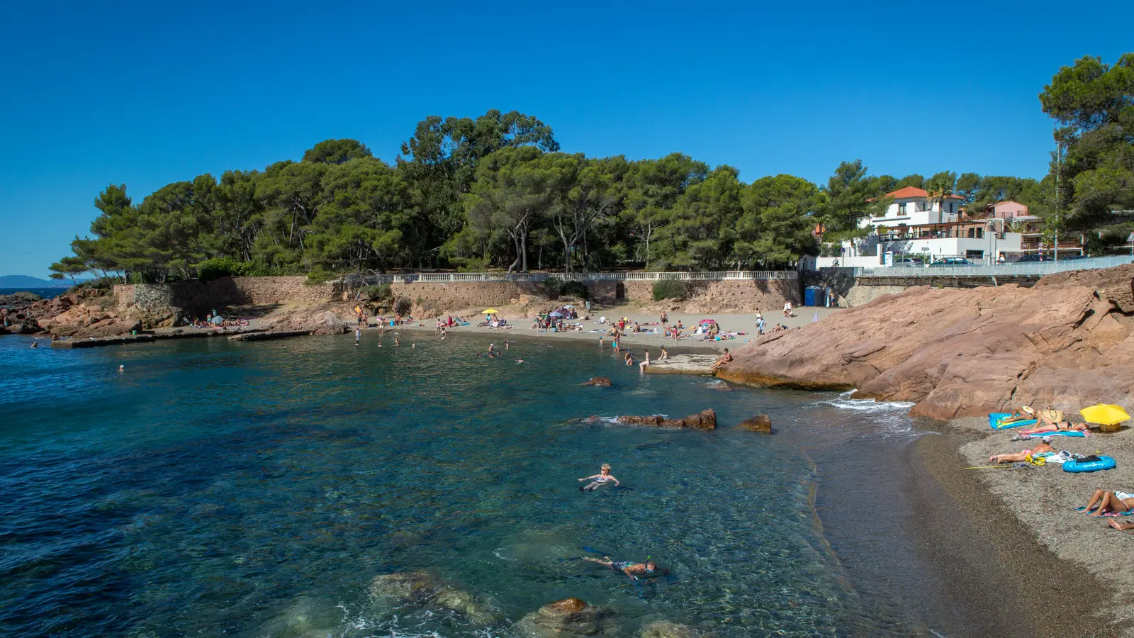 Plage de Boulouris