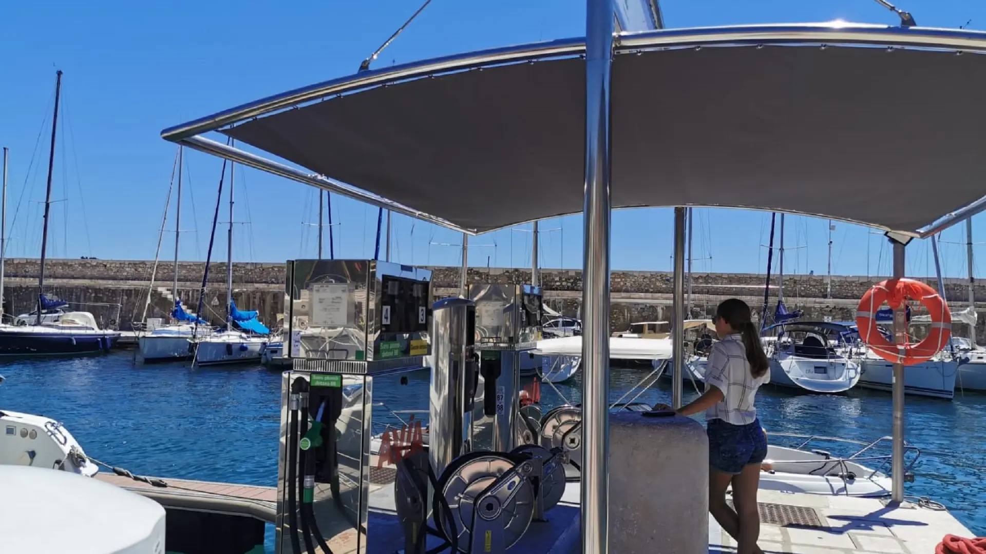 Station Service Villefranche Darse