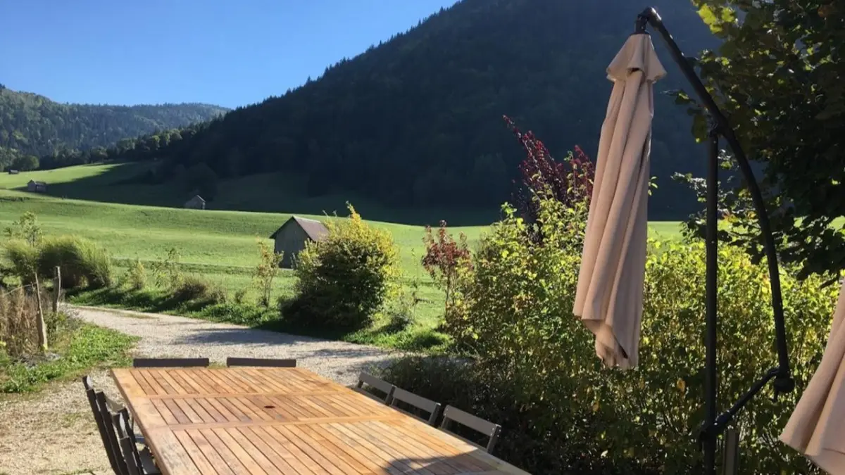 Gite le Moulin, massif des Bauges, terrasse