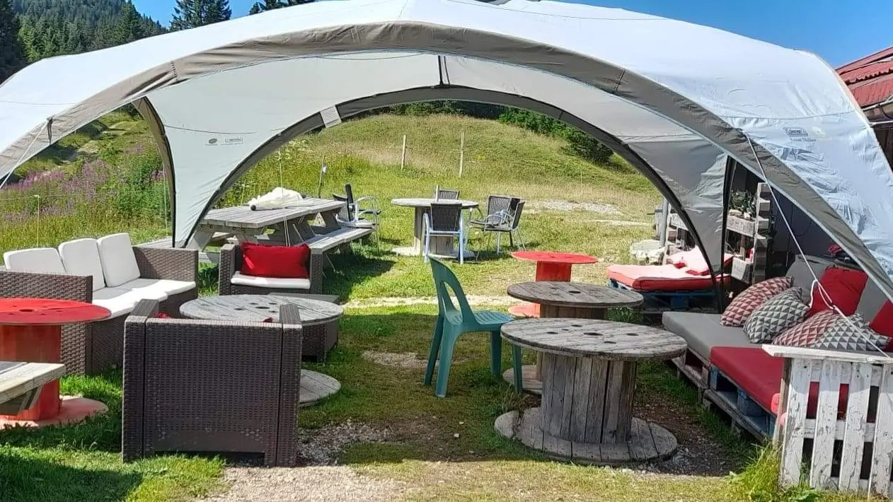 La terrasse en été