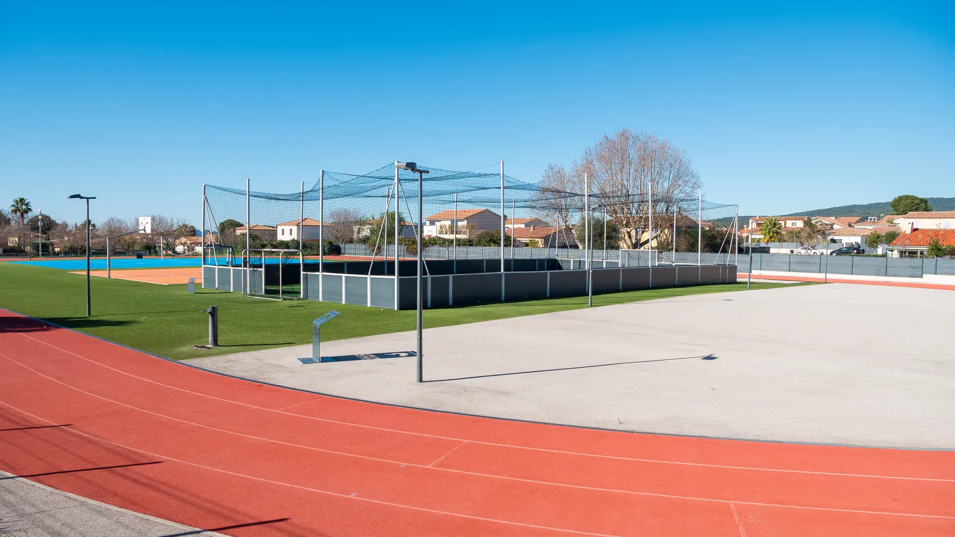 Stade de la Miolane_Saint-Cyr-sur-Mer