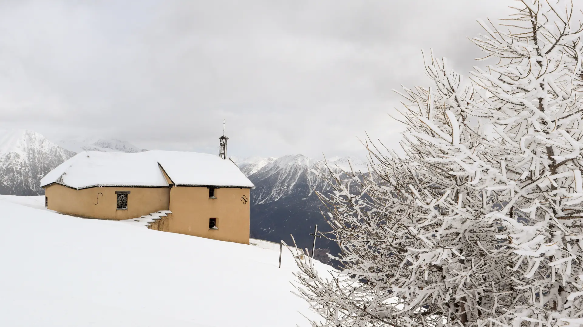 Notre Dame des neiges en hiver