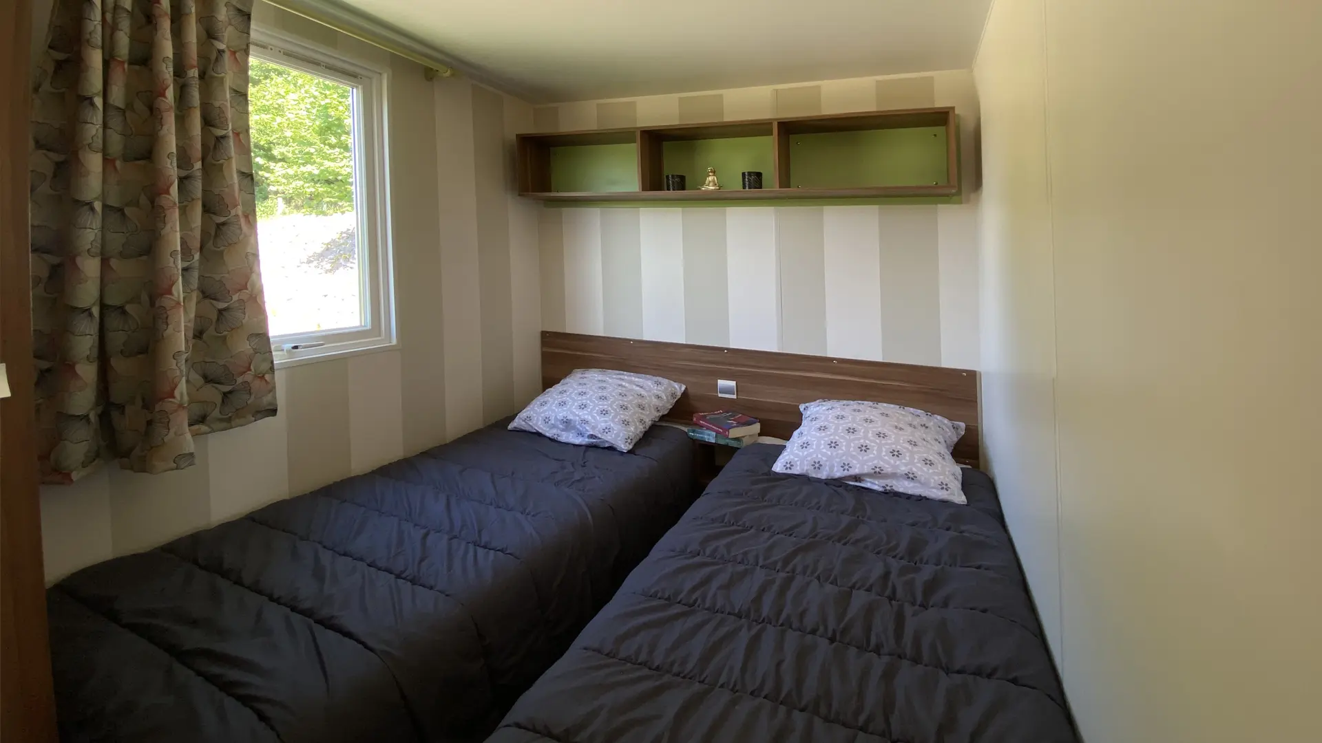 Chambre enfant mobil-home camping ain