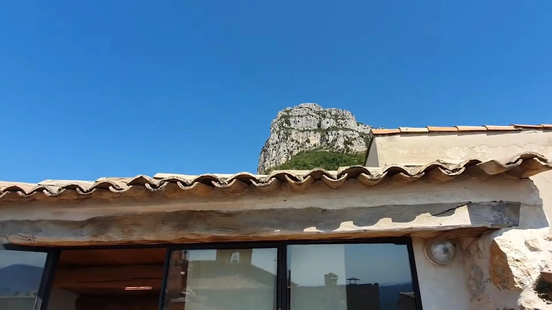 Gîte Le Ciste-Saint-Vue sur Le Baou de St Jeannet-Saint-Jeannet-Gîtes de France Alpes-Maritimes