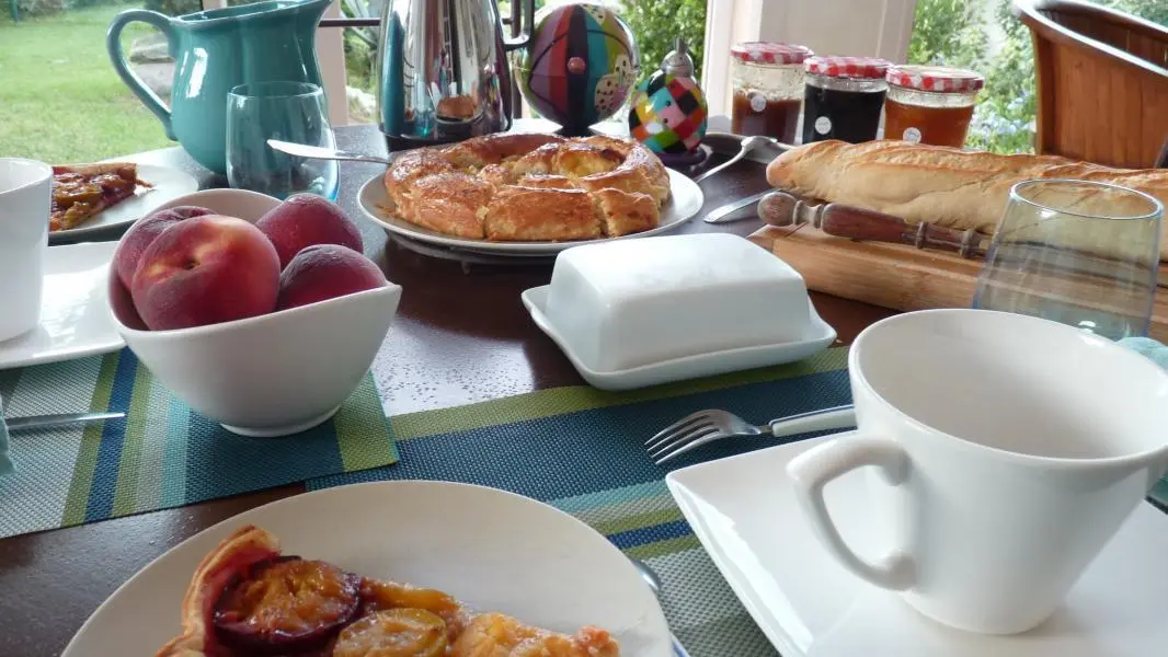 Petit déjeuner dans la véranda