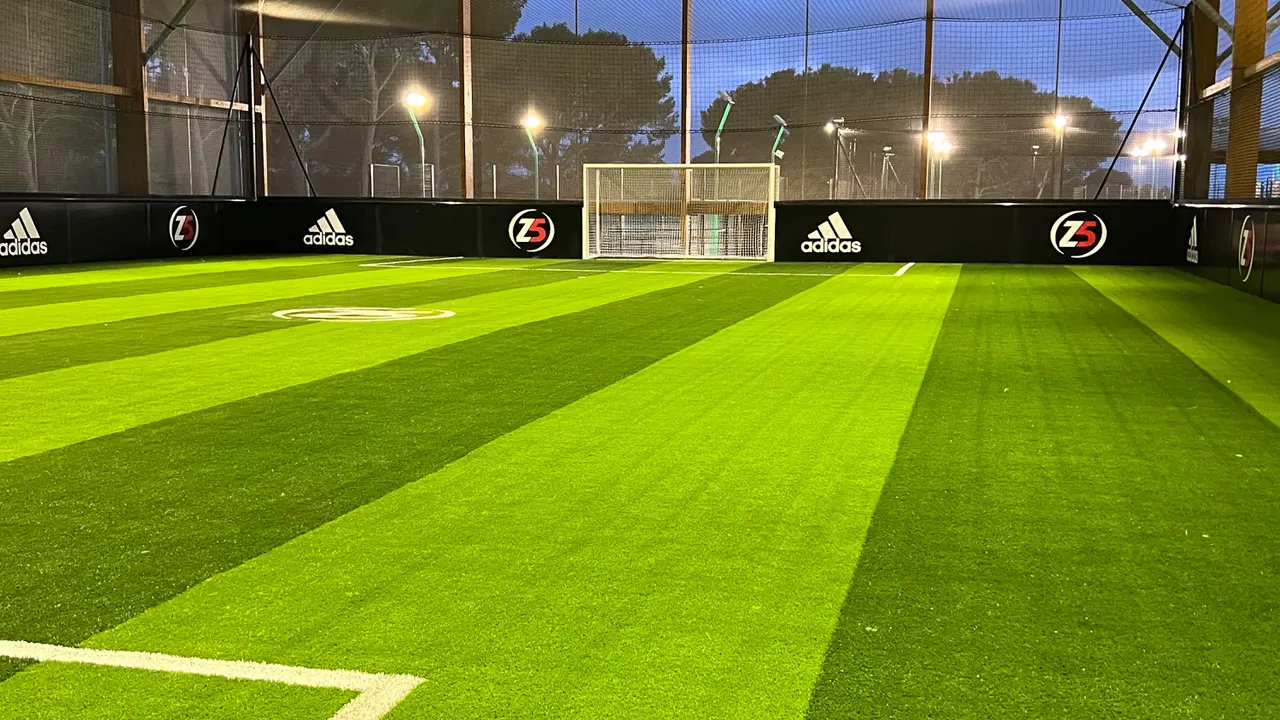 Z5 Istres - Complexe Foot à 5 et Padel