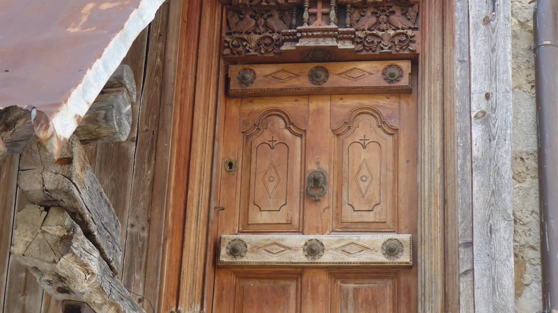 Porte sculptée - Epernay